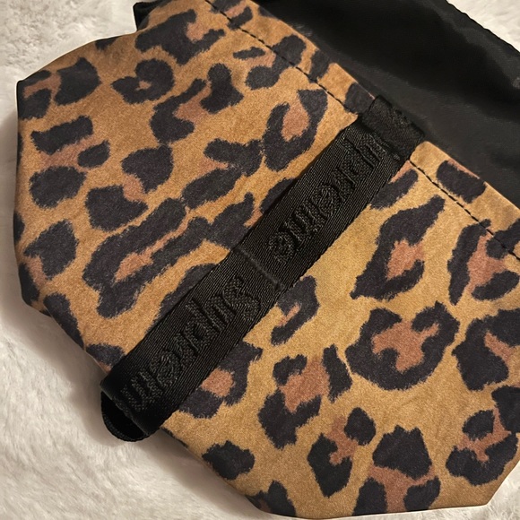 FW20 Supreme Neck Pouch!